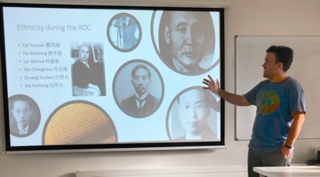 Jan Karlach presenting a lecture at the Irish Institute for Chinese Studies, University College Dublin
